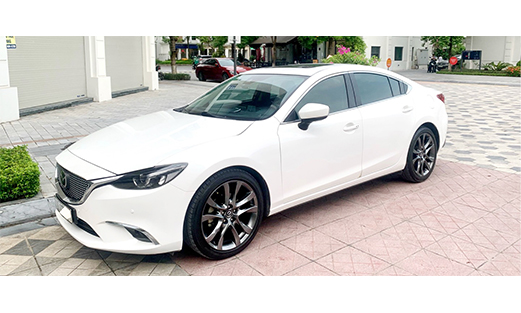 Xe Tháng 4 chỗ - Mazda 6